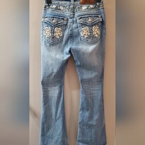 Western Style Blue Jeansbwith Embellished Pockets. Sz 7